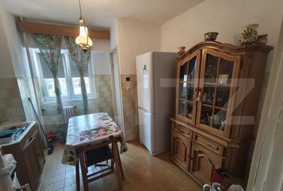 Apartament cu 4 camere, 88 mp, etaj intermediar, pe B-dul Da - 9