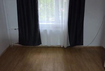 Apartament cu 4 camere decomandat în Vitan - 8