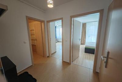 Apartament cu 2 camere decomandat, mobilat în Tractorul