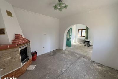 Casă cu 5 camere cu Teren 2607 Mp în Păulești - 9