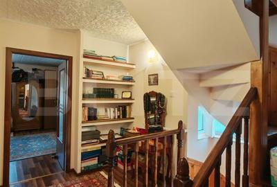 Casă cu 7 camere cu Teren 608 Mp în Central - 17