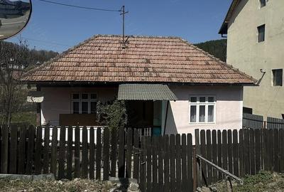 Casă cu Teren 860 Mp în Central - 3