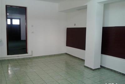 Spațiu comercial, de 92 mp, în Banat - 1