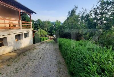 Casa cu 3 camere pe Str. Negoiului, teren 2.560 mp, vedere panoramica - 1