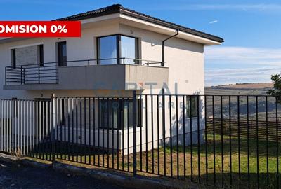 Casă individuală cu 4 camere în Dezmir