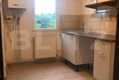 Apartament luminos cu 2 camere, 50 mp, etaj 3/4, zona Astra - Bulevardul Saturn - 7