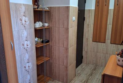 Apartament cu 2 camere semidecomandat în Central - 1