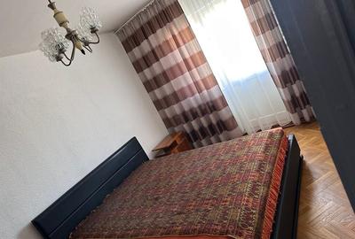 Apartament cu 4 camere decomandat în Micălaca