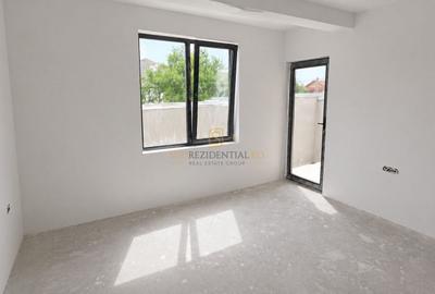 Casă cu 4 camere cu Canalizare în Central - 5