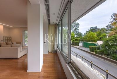 Apartament cu 4 camere semidecomandat în Primăverii - 2