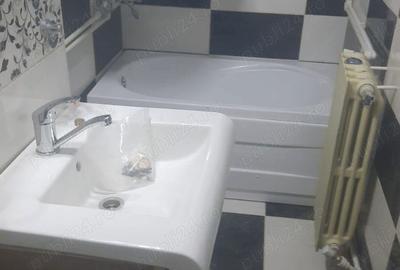 Apartament cu 3 camere decomandat în Mangalia - 2