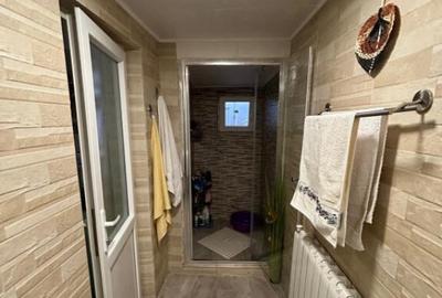 Casă cu 4 camere cu Canalizare în Central - 9