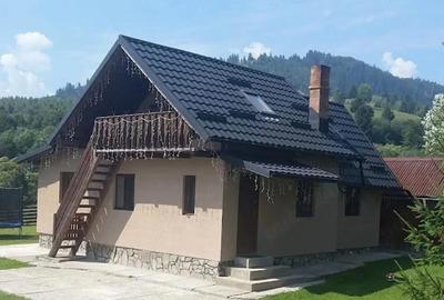 Casă cu 4 camere cu Teren 4800 Mp în Vama - 4