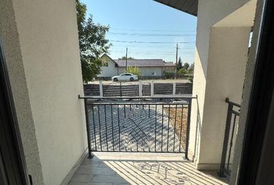 Casă cu 4 camere cu Teren 700 Mp în Horia - 1