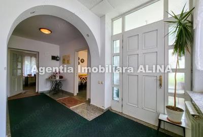 Casă cu 5 camere în Central - 6