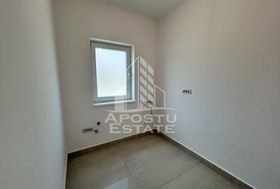 Casă cu 4 camere cu Teren 325 Mp în Becicherecu Mic - 9