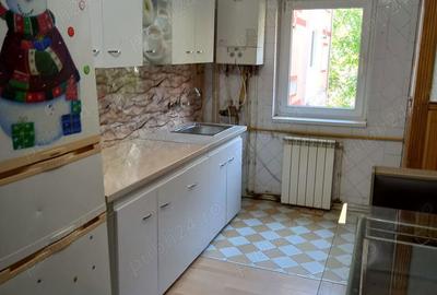 Apartament cu 4 camere decomandat în Govândari - 1