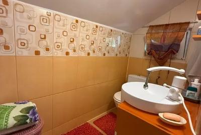 Casă cu 5 camere cu Teren 1269 Mp în Boldești - 12