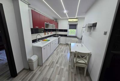 Apartament cu 3 camere decomandat în Popoveni - 3