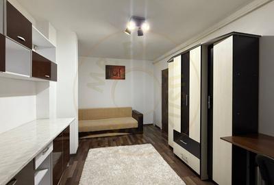 Garsoniera decomandata Pitesti -Gavana! - 2