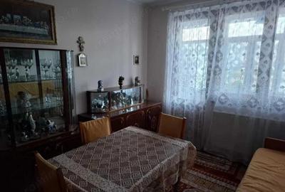 1 camera in zona Dambovita - 3