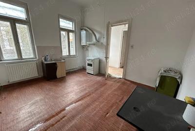 Casă în Școlilor - 4