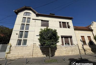 Apartament cu 5 camere semidecomandat în Central - 2