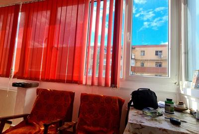 APARTAMENT 2  CAMERE - DECOMANDAT - ZONA GRIVITEI - 13