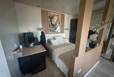 Garsoniera de vanzare- pozitie excelenta -open space-centrala proprie-mobilata - 1