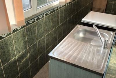 Apartament cu 3 camere decomandat, mobilat în Central - 9