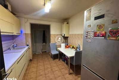 Apartament cu 3 camere semidecomandat în Podu Roș - 4