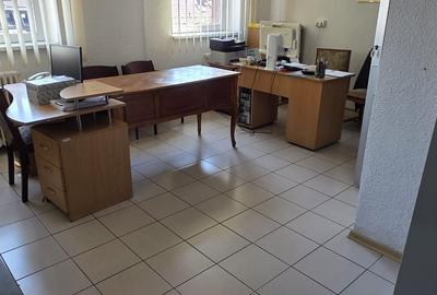 Casă individuală cu 30 camere cu Canalizare în Drumul Sării - 2