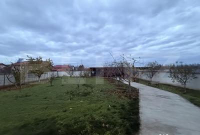 Casă cu 5 camere cu Teren 1025 Mp în Central