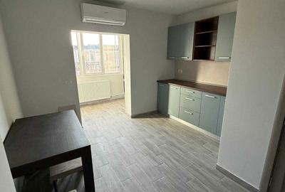 Apartament cu 3 camere decomandat în Soarelui - 3