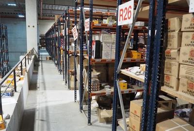 Spațiu comercial, de 4,150 mp, în Central - 1