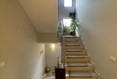 DE VANZARE: Vila cu 5 camere, terasa inchisa, garaj, ansamblu inchis - Pipera - 15