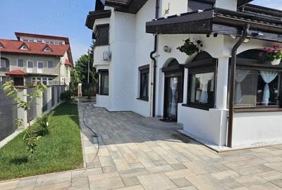 Casă cu 5 camere cu Teren 461 Mp în Central
