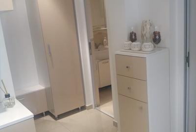 Apartament 2 camere transformat in 3 - Tomis III - 420 euro/luna (Cod E2) - 1