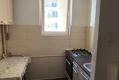 Gara de Nord, Stradal Hotel Astoria - 14