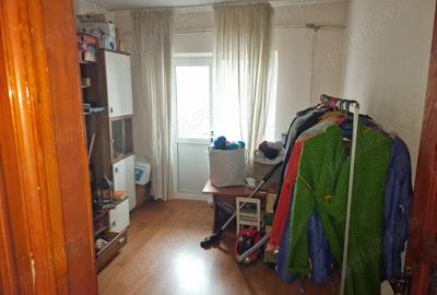 De Vanzare Apartament 4 Camere - 6