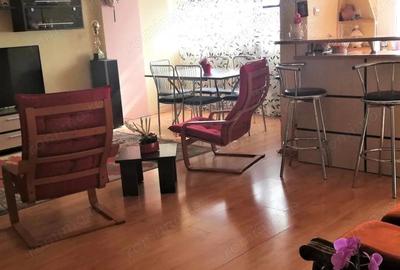 Apartament 4 camere, Micro 18 - 1