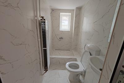 Casă individuală cu 8 camere cu Canalizare în Central - 31