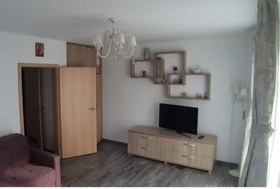 Apartament cu 2 camere decomandat în Tractorul - 5
