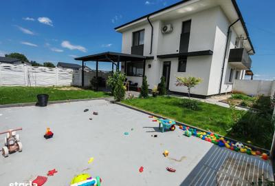 Casă cu 5 camere decomandat cu Teren 300 Mp în Brănești