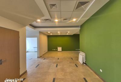 Spațiu comercial, de 200 mp, în Ultracentral - 8
