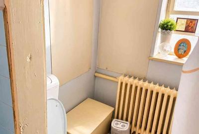 Casă cu 4 camere decomandat cu Teren 700 Mp în Central