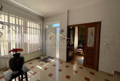Casă individuală cu 6 camere cu Teren 318 Mp în Jiului - 8