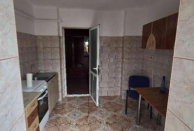 Apartament cu 2 camere decomandat în Canta - 4