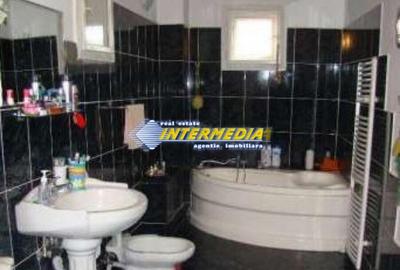 Casă individuală cu 7 camere cu Canalizare în Cetate - 5