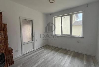 Casă individuală cu 2 camere cu Canalizare în Central - 5